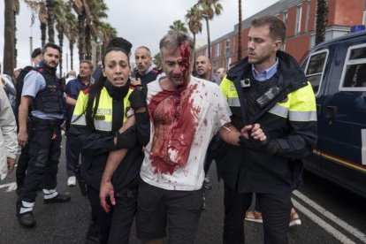 Un herido el 1-O en un colegio de la Barceloneta.