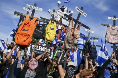 Manifestación de estudiantes contra el presidente Ortega en Managua.