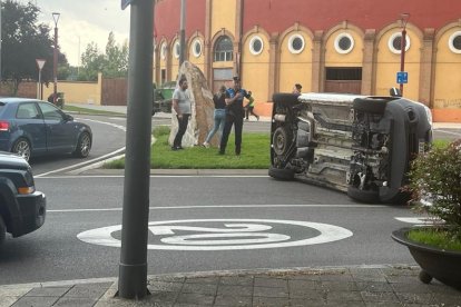 La zona del accidente ha sufrido un notable atasco durante varios minutos. SV