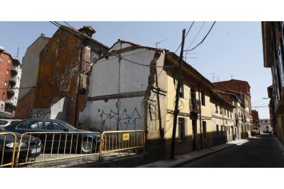 La primera fase de los expropiatorios afecta a la zona más cercana al cruce con la calle La Palomera. MARCIANO PÉREZ