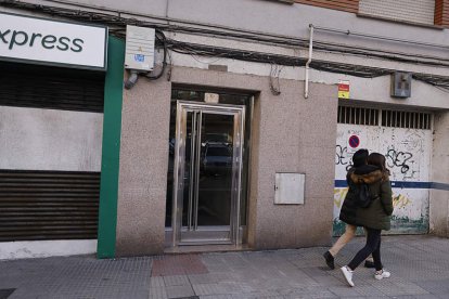 Fachada del edificio en el que ocurrió el crimen. MARCIANO PÉREZ.