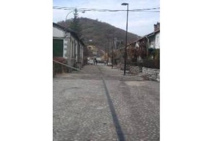 Aspecto de la calle Enrique de Borda, cuyas obras han finalizado