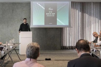 Piqué, en la presentación de su proyecto ante la Federación Internacional