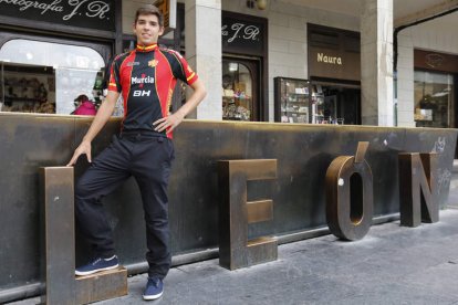 Miguel Ángel Benito afronta hoy su segunda presencia en un Mundial Sub-23 y lo hace dispuesto a acabar entre los mejores.