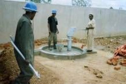 La construcción del pozo en el Congo ha permitido abastecer de agua potable a más de 2.000 personas