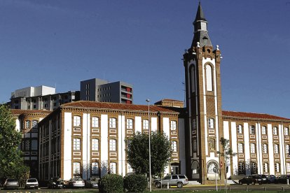 El edificio de San Antonio Abad depende de la Diputación y fue el germen del Hospital actual. RAMIRO