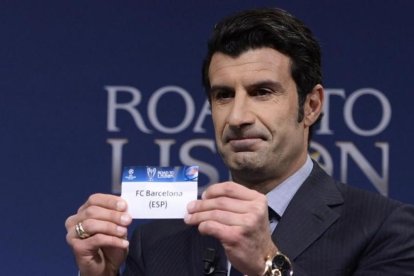 Luis Figo, durante el sorteo de la Champions League