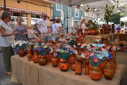 Imagen tomada ayer de la Feria Internacional de Alfarería de La Bañeza. MEDINA