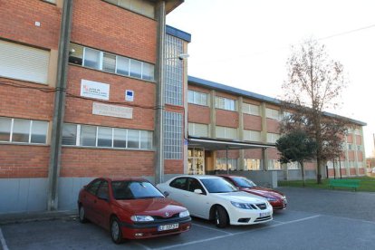 Imagen reciente del Instituto de Enseñanza Secundaria de Fuentesnuevas, que denunció irregularidades contables. L. DE LA MATA