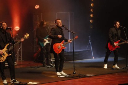 Imagen del último concierto del trío leonés Café Quijano en el Auditorio Ciudad de León. FERNANDO OTERO