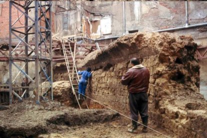 Catas arqueológicas del año 1994. DL