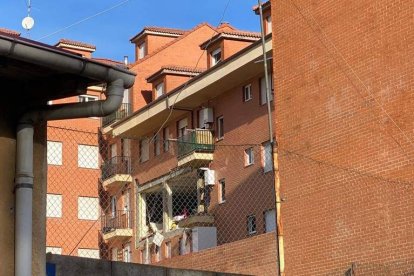 Estado en el que quedó el piso en el que se produjo la fuga de gas butano. BOMBEROS DE LEÓN