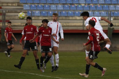 La Cultural sumó un punto frente al Atlético de Pinto en el cierre de la primera fase. FERNANDO OTERO