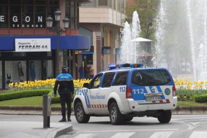 Los dos jóvenes fueron detenidos por la Policía Municipal