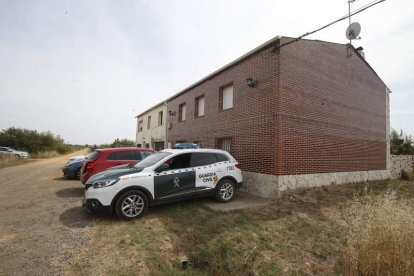 Imagen de la vivienda y entrada a la huerta. RAMIRO