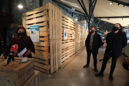 Un momento de la presentación de las nuevas exposiciones de La Fábrica de la Luz. ANA F. BARREDO