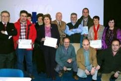 Cuadro de donantes de sangre galardonados en La Robla recientemente