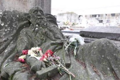 El espectacular mausoleo de Julio del Campo en el cementerio de la capital leonesa.