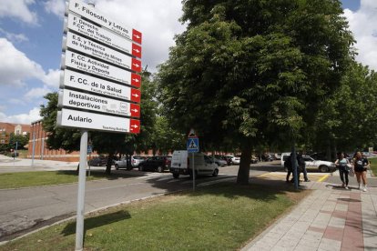 Imagen del Campus de Vegazana, que aglutina la mayoría de escuelas y facultades. RAMIRO