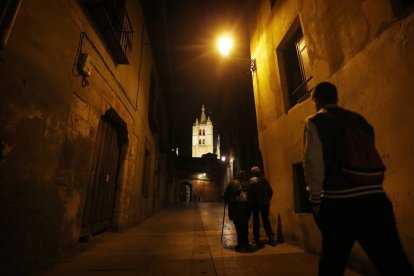 La renovación del alumbrado incluirá una nueva iluminación en el casco histórico de la ciudad.