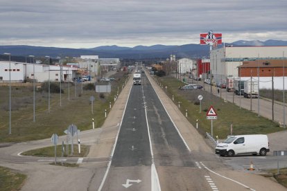 Extra polígonos industriales. Riego de la Vega y Valderrey. Foto.- Jesús F. Salvadores