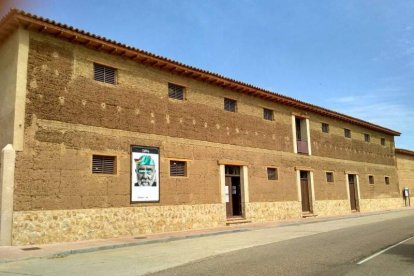 Fachada principal del Museo de la Industria Harinera (Mihacale) de Gordoncillo. MEDINA