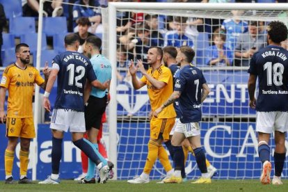 La Deportiva perdió en Oviedo su único partido fuera en los últimos ocho meses y medio. L. DE LA MATA