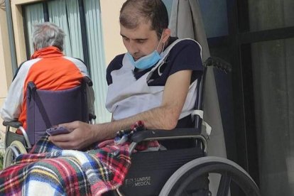 Alberto García, en la residencia en la que estaba en Fabero. FOTO CEDIDA POR LA FAMILIA