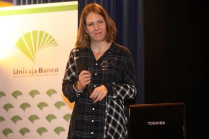 Marta Beranuy Fargues abrió las ponencias técnicas con una charla sobre apuestas, videojuegos y porno como un reto educativo para las familias. RAMIRO