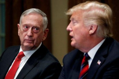 El secretario de Defensa, James Mattis, junto al presidente de EEUU, Donald Trump, el pasado octubre.