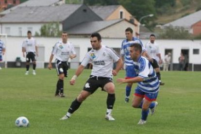 El equipo de Vega de Espinareda logró una importante victoria con remontada incluida.