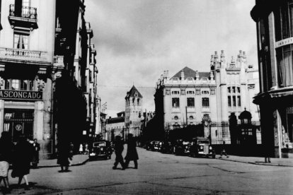 El edificio del viejo Intsituto de Bachillerato Padre Isla, en la calle Ramón y Cajal, tuvo una estación meteorológica. ARCHIVO HISTÓRICO DEL DIARIO DE LEÓN