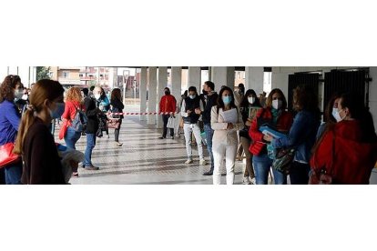 Imagen de archivo de las últimas oposiciones a Secundaria realizadas en León. MARCIANO PÉREZ