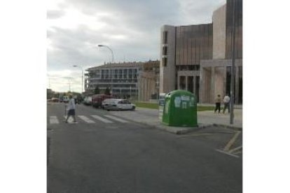 Imagen del edificio administrativo de la Junta de Castilla y León en la Avenida de los Peregrinos