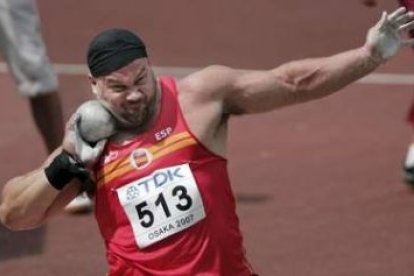 Manuel Martínez, capitán del equipo español de atletismo y plusmarquista nacional de peso