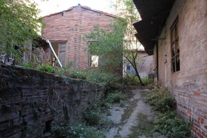 Imagen de archivo del solar de Bodegas Manchegas donde ha aparecido el anfiteatro. norberto