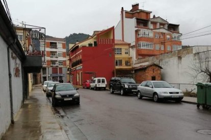 La pelea se inició a la salida de una discoteca en Cistierna. CAMPOS