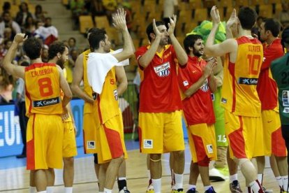 Los jugadores de España tras imponerse por 60-39 a la República Checa.