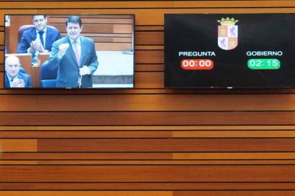 Una sesión parlamentaria en Valladolid. EFE