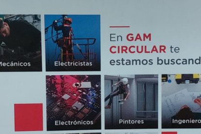 Carteles que anuncian los empleos. DL