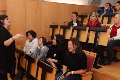 El Museo de la Radio de Ponferrada acogió el encuentro. DE LA MATA