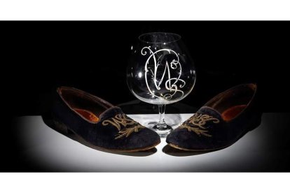Las zapatillas de terciopelo y la copa de brandy de Winston Churchill. BELLMANS