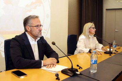 Carlos Pollán, durante la inauguración de la jornada sobre hispanidad. PEIO GARCÍA