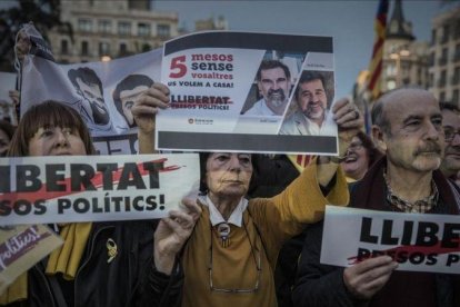 Manifestación en apoyo a los Jordis en Barcelona, el 16 de marzo del 2018