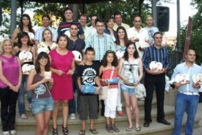 Fotografía de todos los premiados en la Feria del Vino Tierra de León.