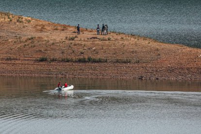 Agentes de la policía judicial portugiesaolice, en la nueva operación de búsqueda de Madeleine McCann en el distrito de Faro, Portugal. LUIS FORRA