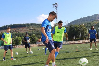 El plantel deportivista vuelve esta tarde al trabajo para preparar la segunda vuelta. ANA F. BARREDO