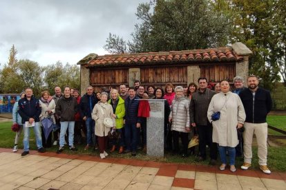 Foto de familia del homenaje celebrado el pasado sábado. DL