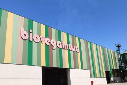 La fábrica de Biovegamasa se encuentra en la localidad leonesa de Vegaquemada. DL