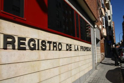 Sede del Registro de la Propiedad de Ponferrada, de donde partió la liquidación del impuesto. L. DE LA MATA